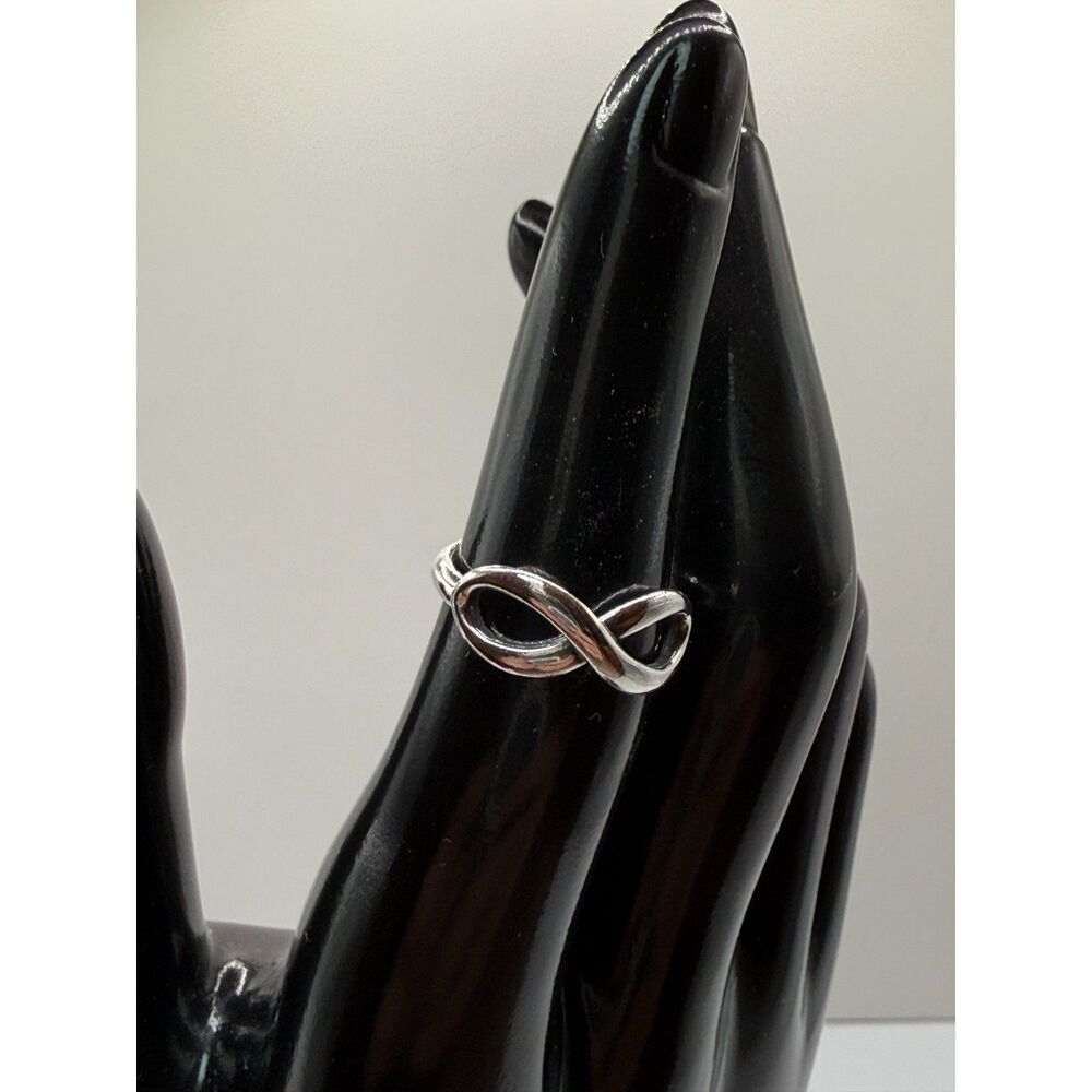 Tiffany & Co. Sterling Silver Infinity Ring Sz 5.5, 2.2g Elegant Minimalist Band